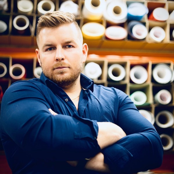 Simon Schläpfer, Gründer und Inhaber carfoil